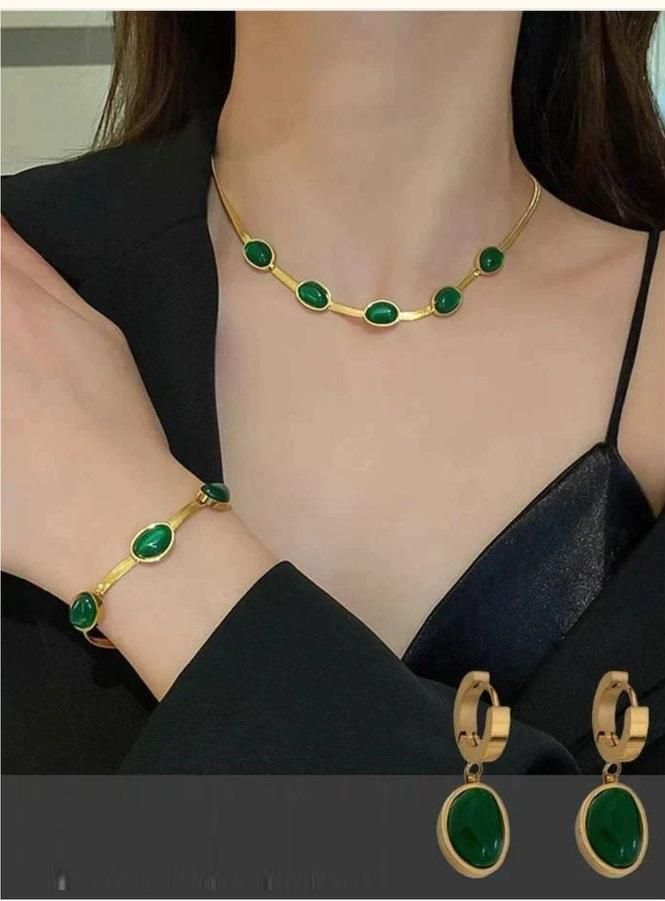 Oval green crystal pendant necklace with matching bracelet elegant fashion jewelry set